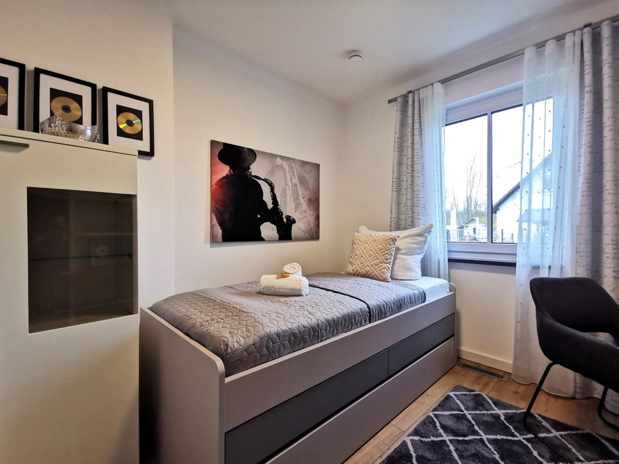 Bohnapartments Luxury Villa Berlin - 210Qm - Wintergarten - Kamin - 4 Kostenlose Parkplaetze - 6 Schlafzimmer - Neubau - Luxusausstattung Биркенвердер Экстерьер фото