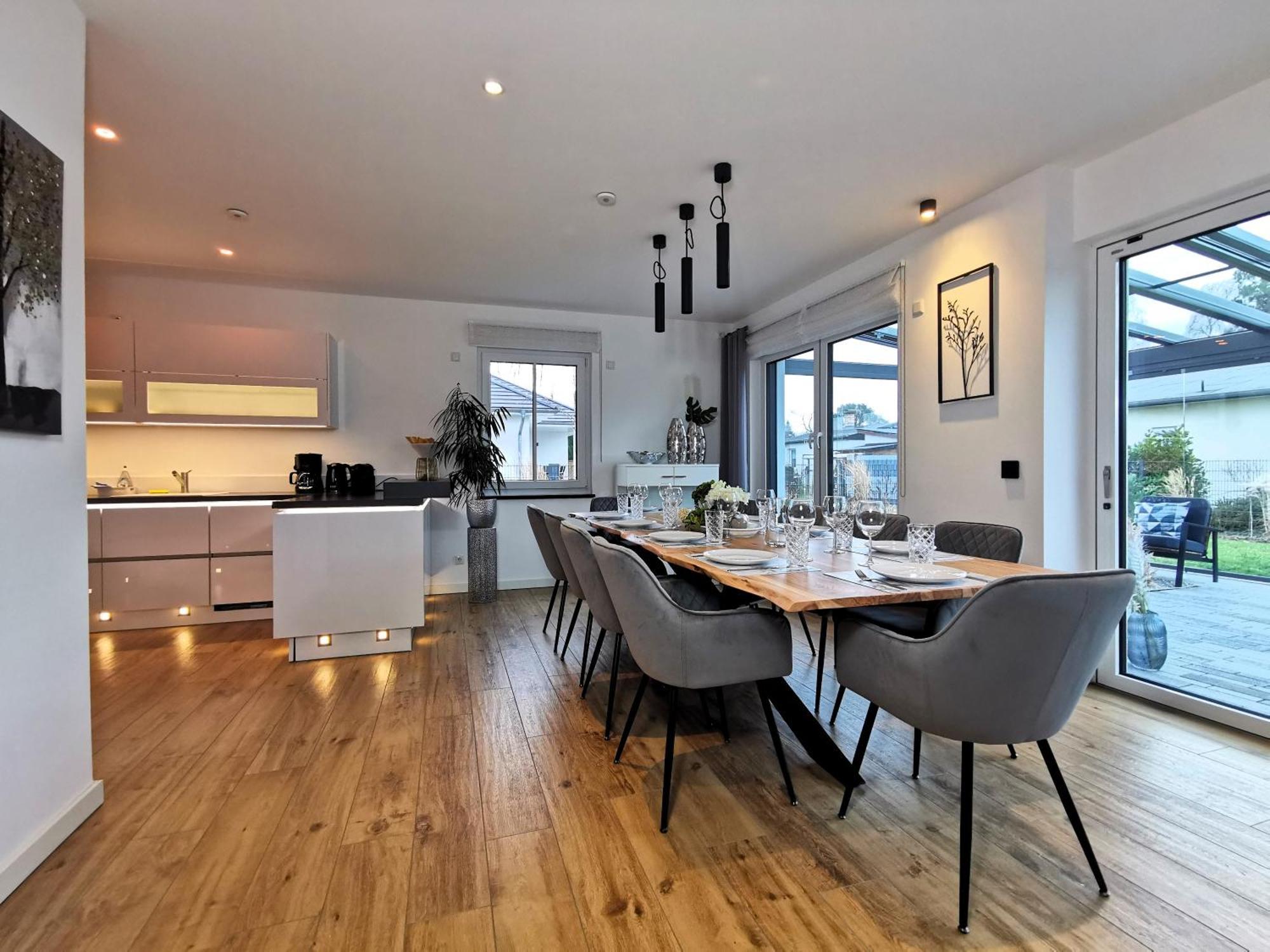 Bohnapartments Luxury Villa Berlin - 210Qm - Wintergarten - Kamin - 4 Kostenlose Parkplaetze - 6 Schlafzimmer - Neubau - Luxusausstattung Биркенвердер Экстерьер фото