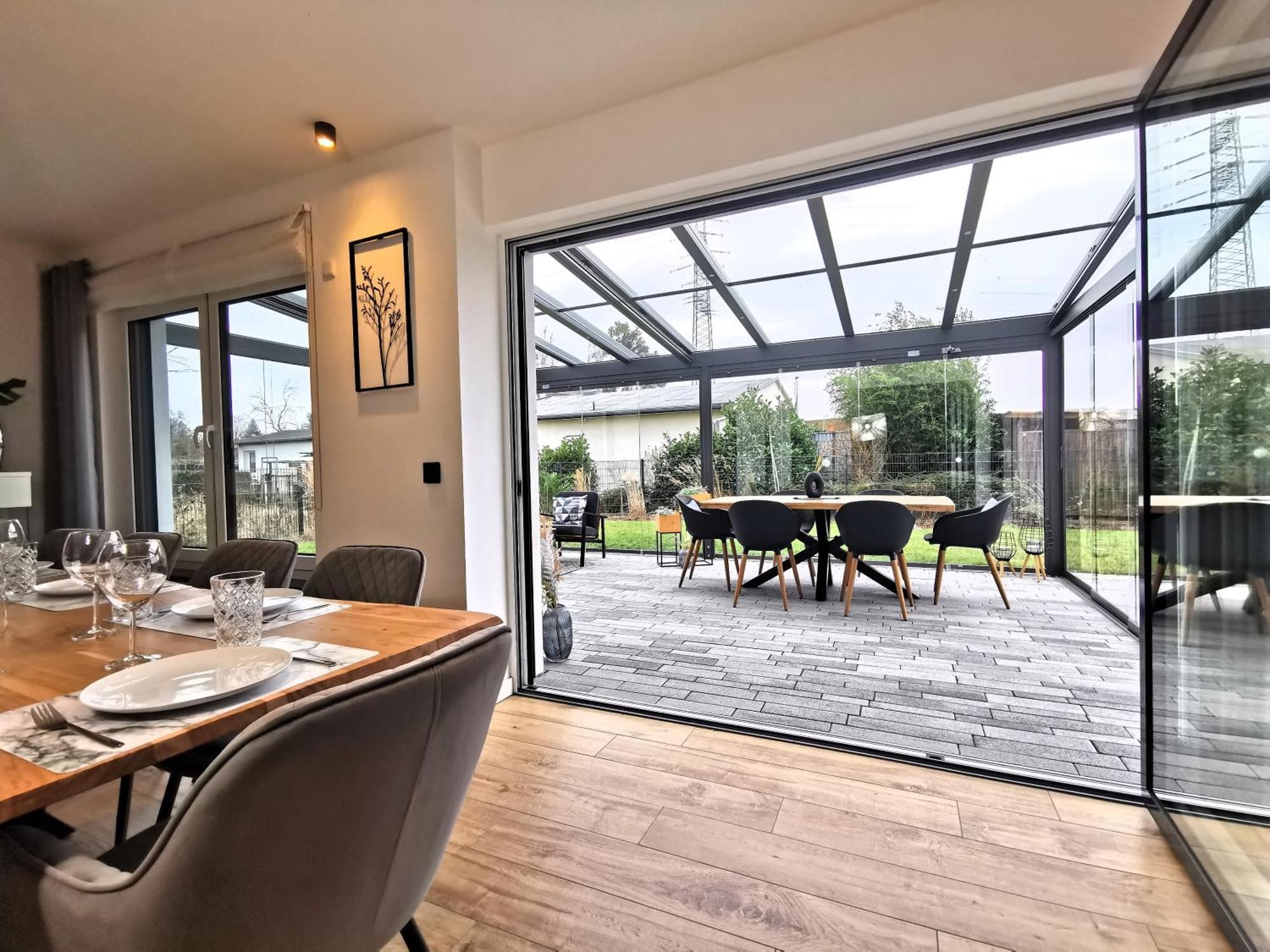 Bohnapartments Luxury Villa Berlin - 210Qm - Wintergarten - Kamin - 4 Kostenlose Parkplaetze - 6 Schlafzimmer - Neubau - Luxusausstattung Биркенвердер Экстерьер фото