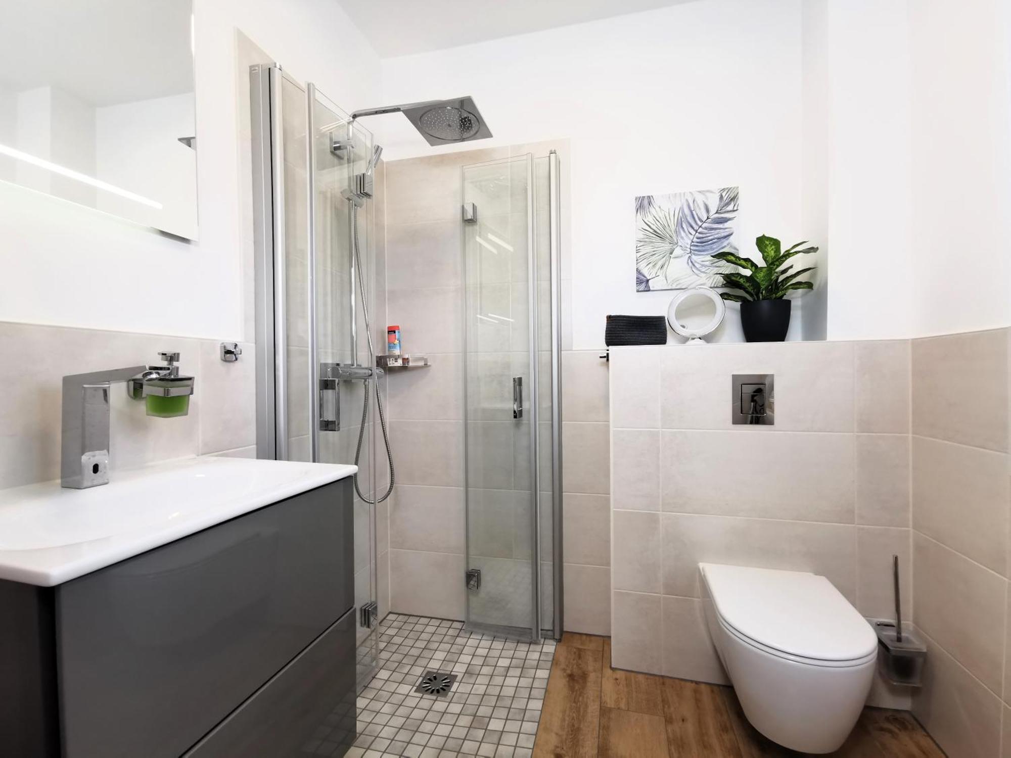 Bohnapartments Luxury Villa Berlin - 210Qm - Wintergarten - Kamin - 4 Kostenlose Parkplaetze - 6 Schlafzimmer - Neubau - Luxusausstattung Биркенвердер Экстерьер фото